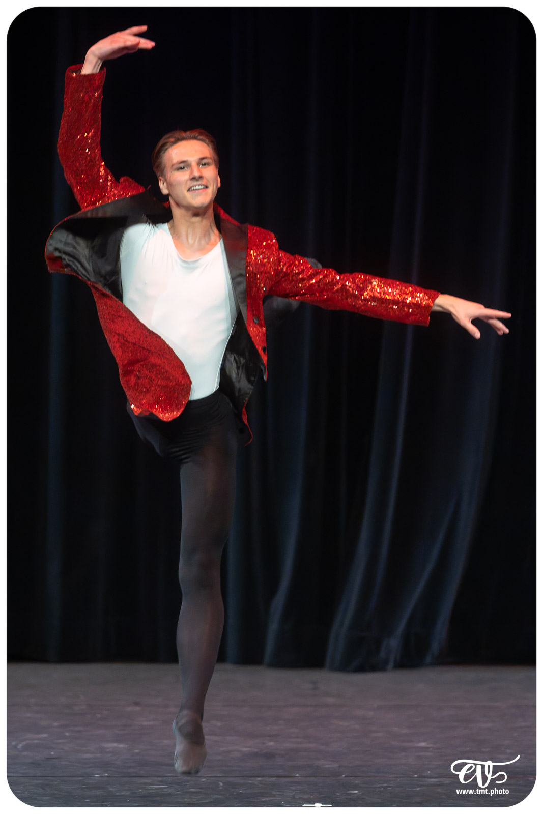 ECOLE DE DANSE CÉCILE ADAMOW